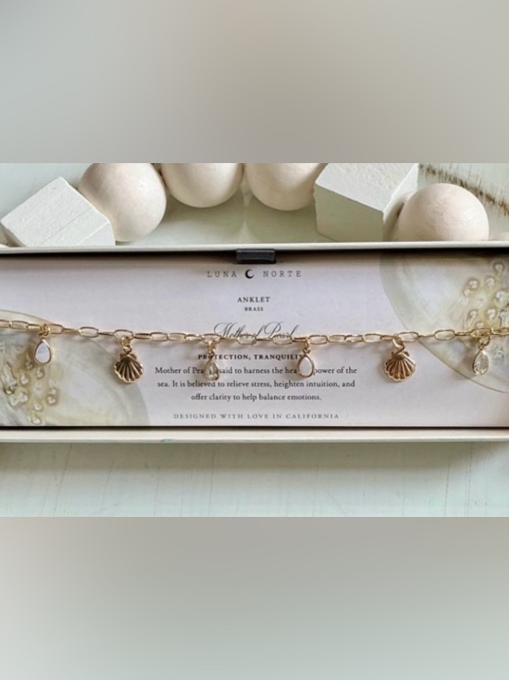 Luna Norte Gold Shell Charm Anklet